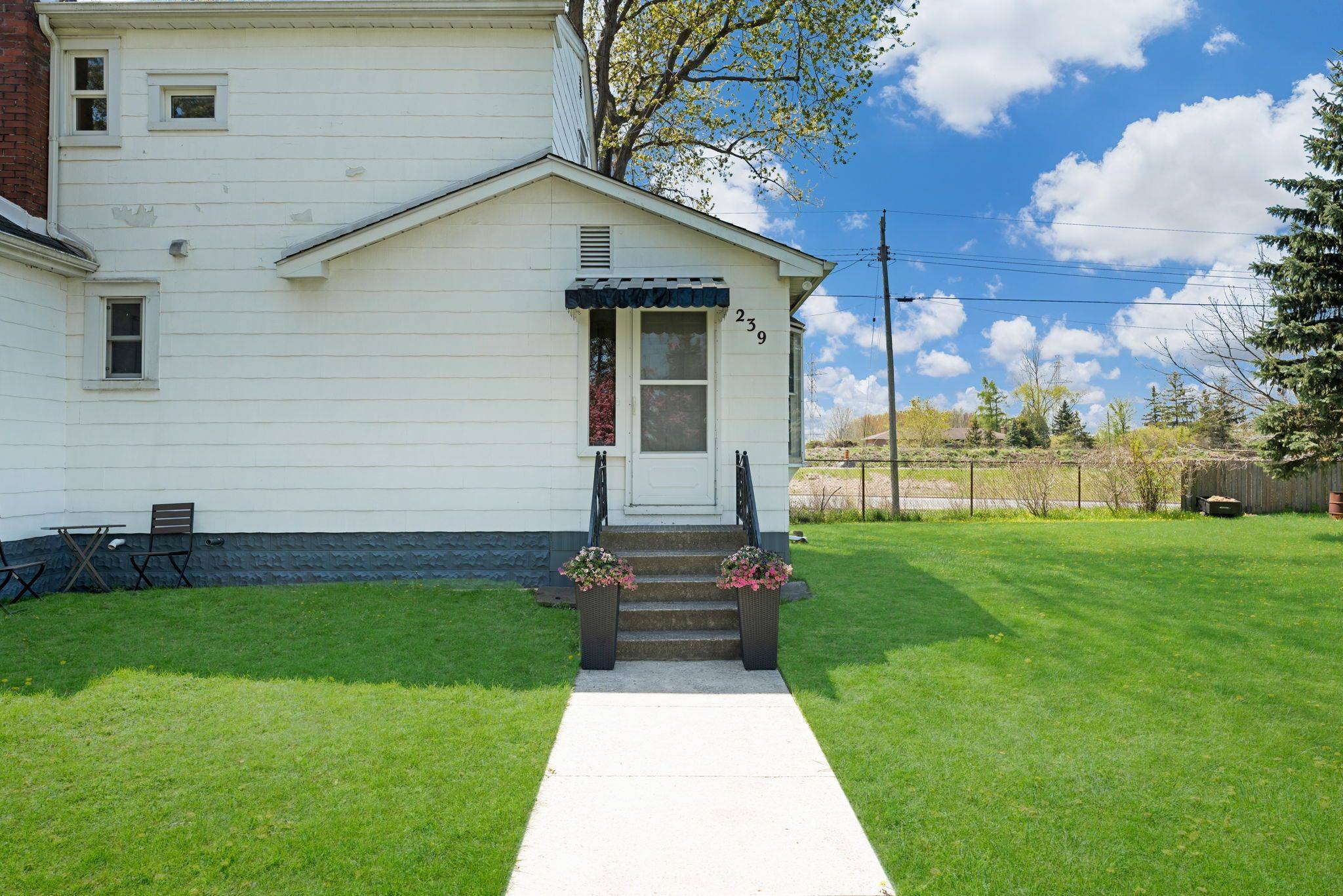 Welland, ON L3B 5N4,239 Becken CRES