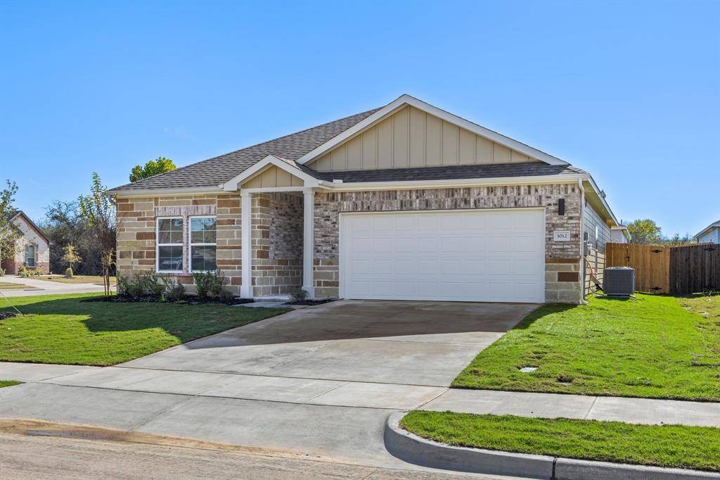 Crowley, TX 76036,1012 Verde Valley Lane