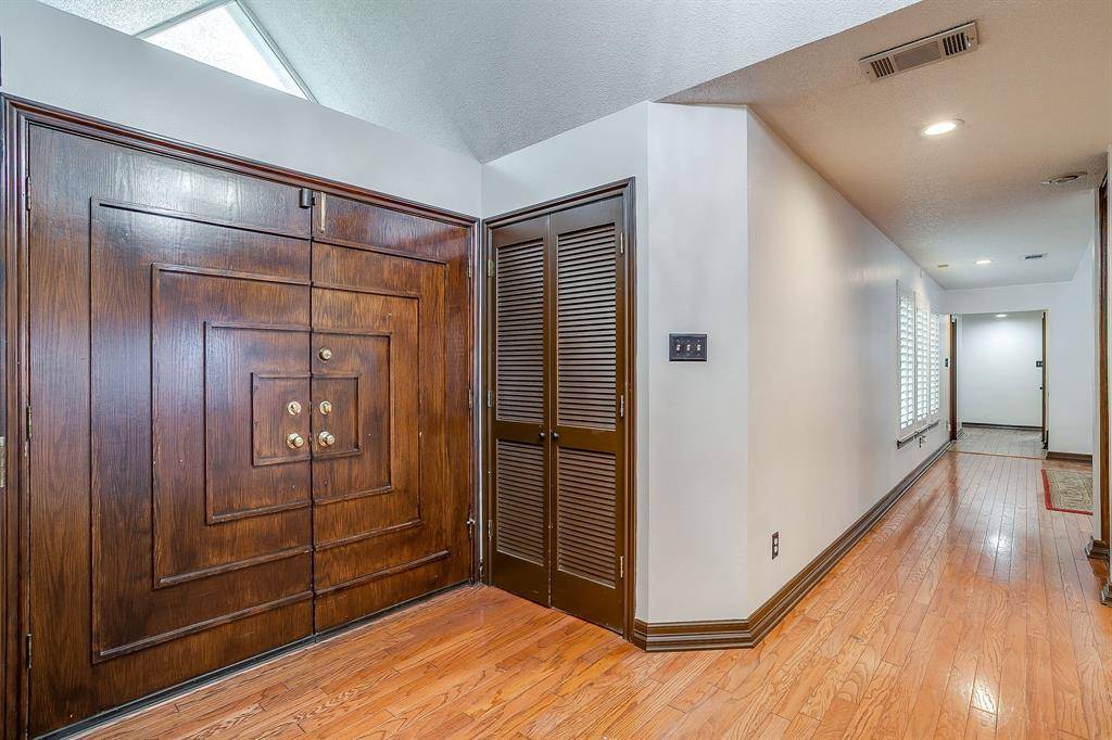 Fort Worth, TX 76112,5800 End O Trail