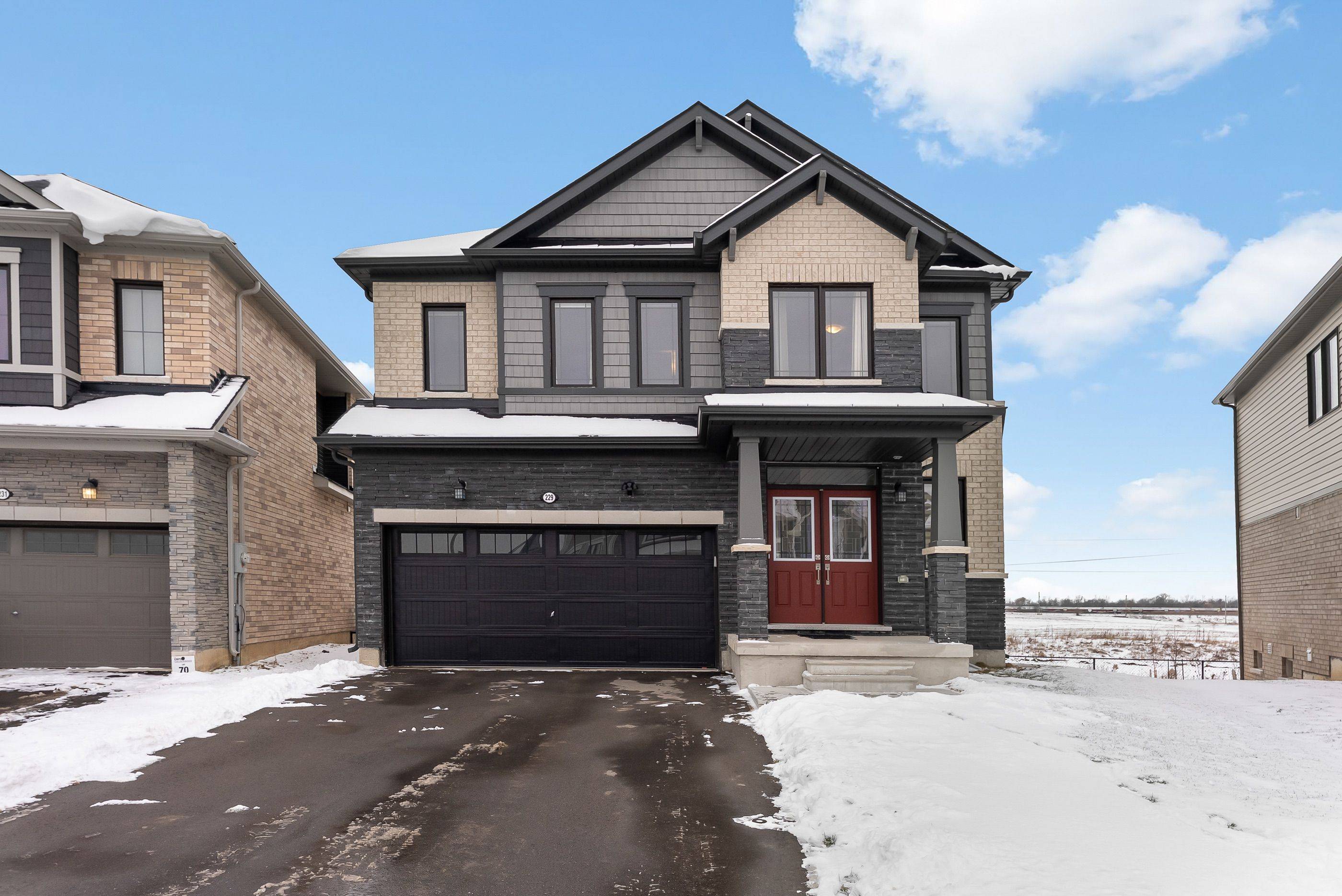 Thorold, ON L2V 0L3,229 Vanilla TRL