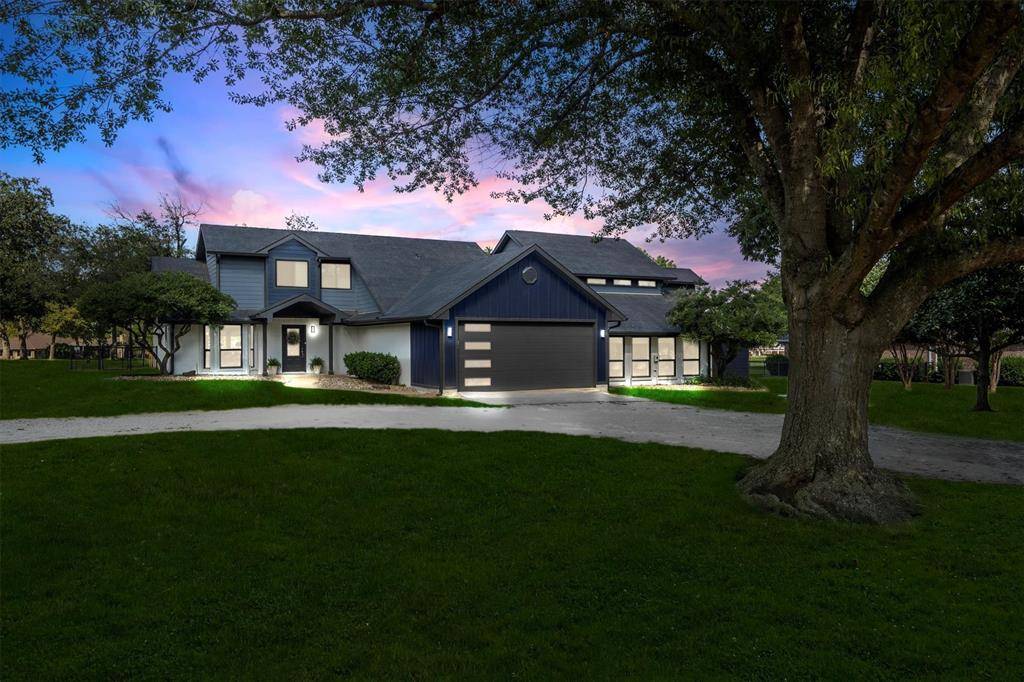 Lake Kiowa, TX 76240,117 Modoc Trail