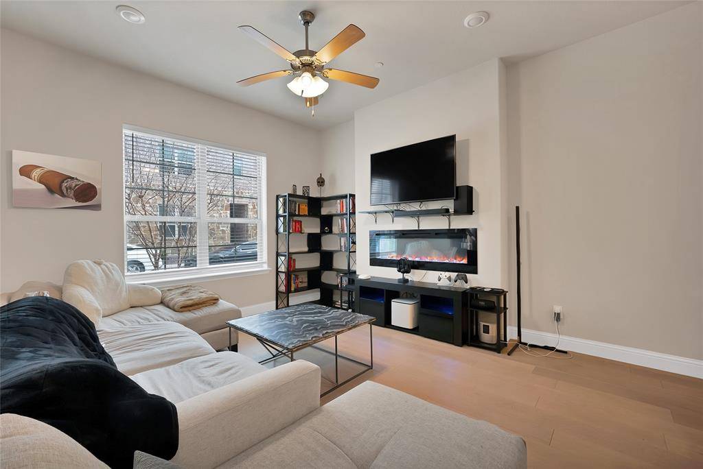 Carrollton, TX 75010,4425 Benton Lane