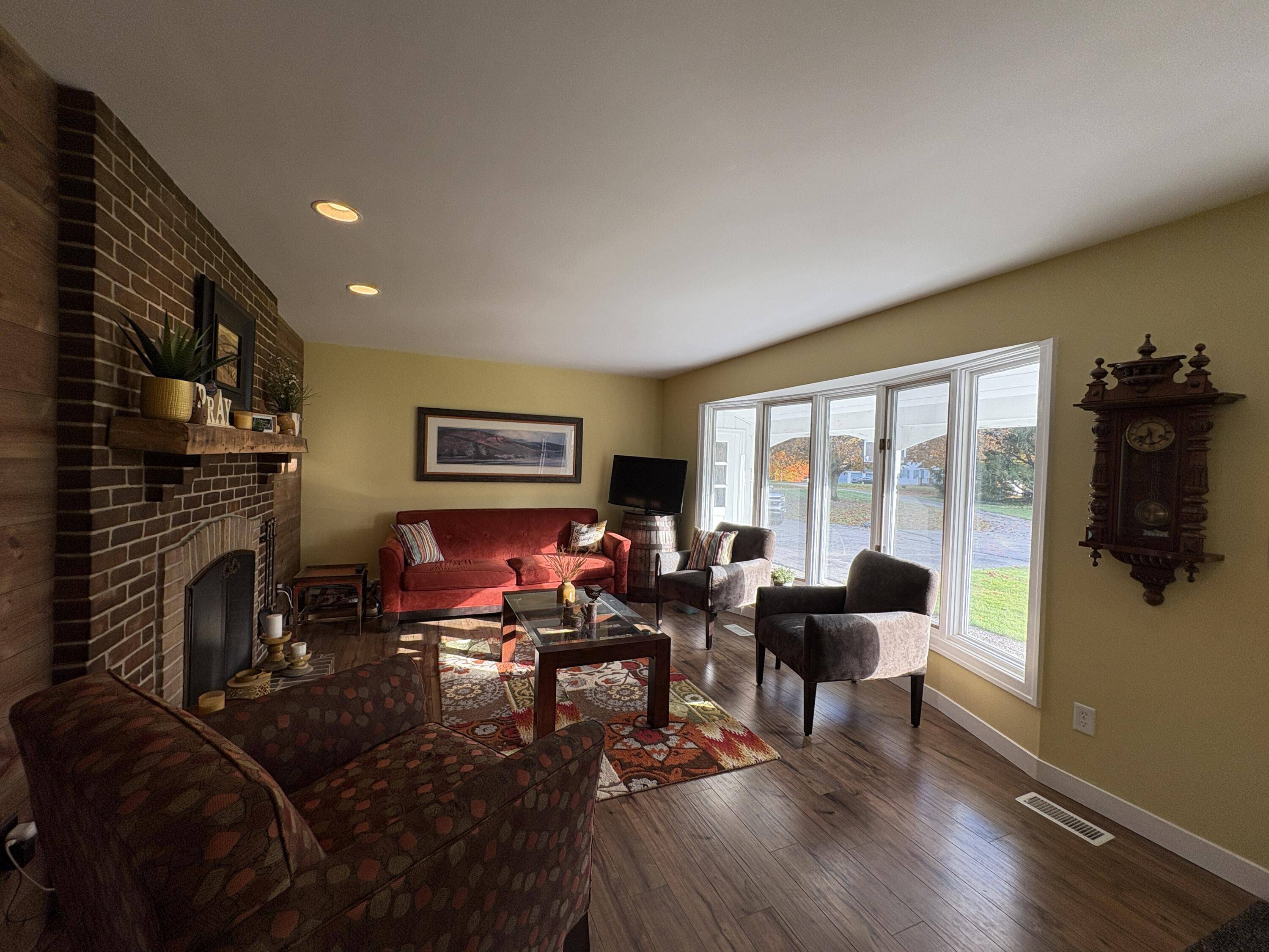 Byron Center, MI 49315,9277 Ivanrest AVE SW