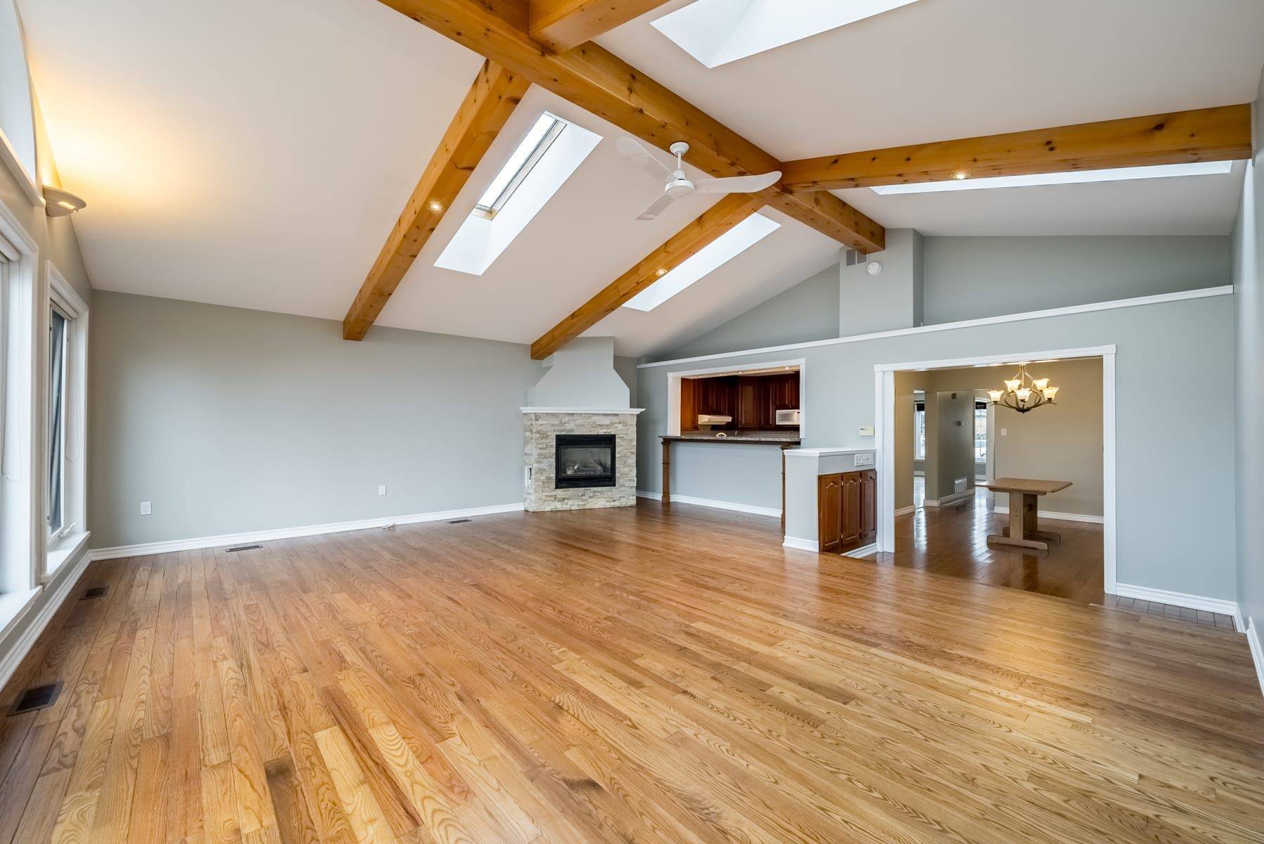 Whitby, ON L1N 5Z2,152 Michael BLVD #Upper