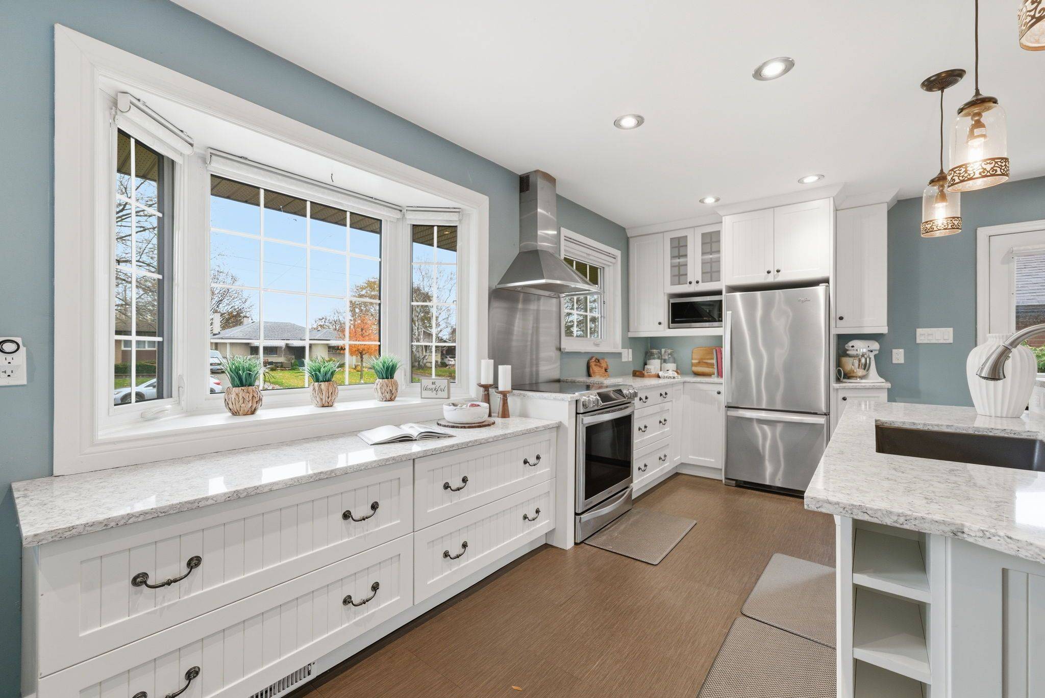 Oshawa, ON L1G 2T3,572 Wychwood ST