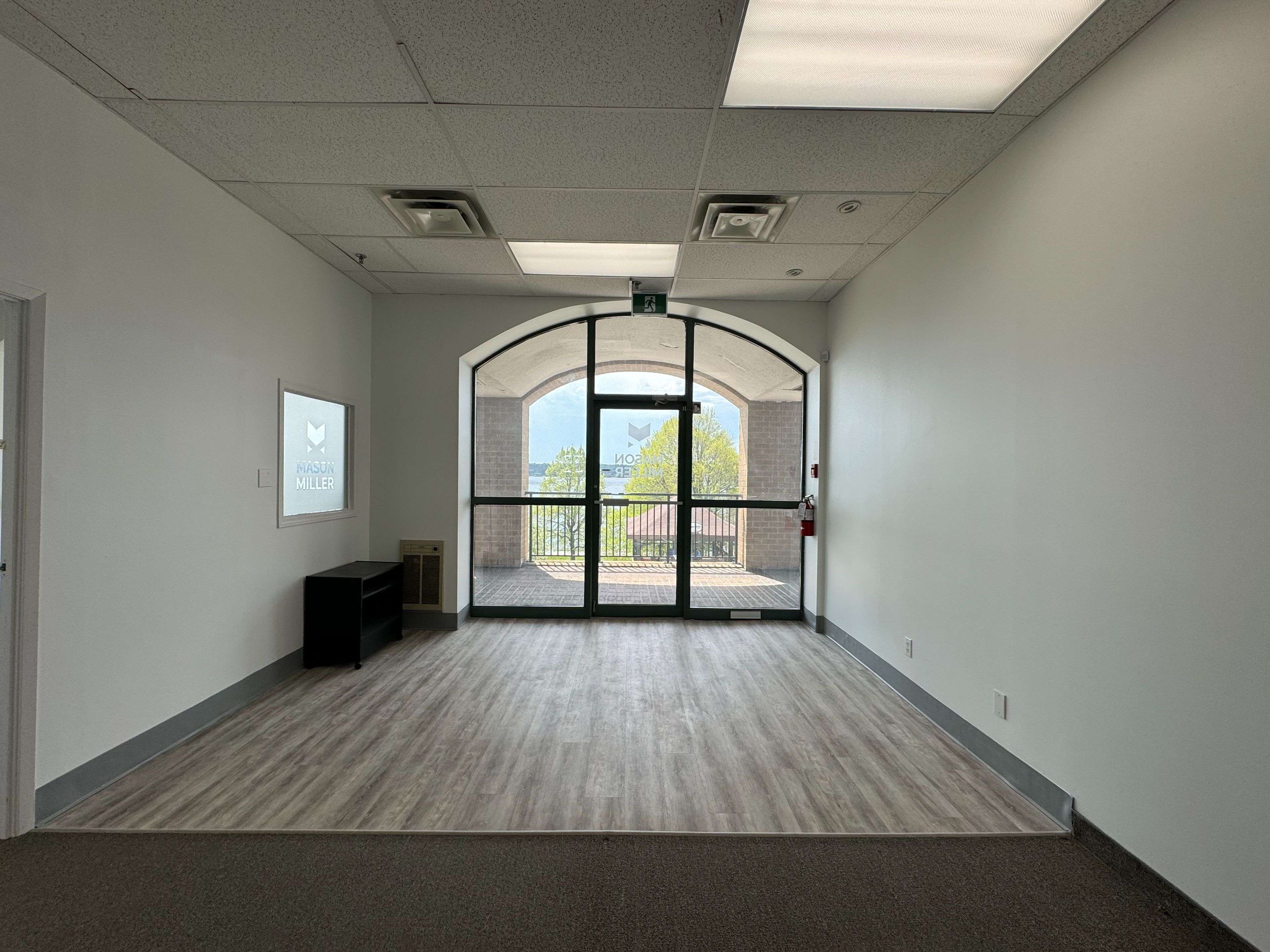 Barrie, ON L4M 6H1,140 Dunlop ST E #201