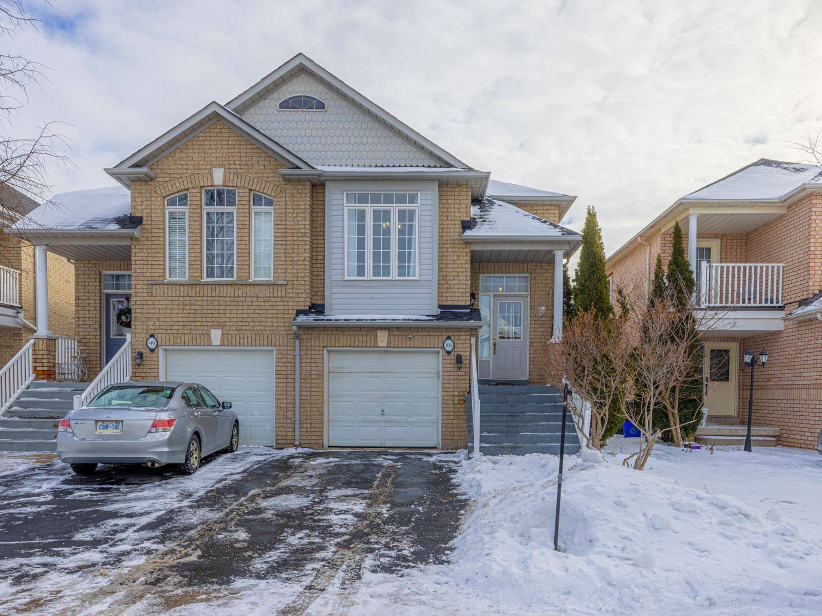 Brampton, ON L7A 2W4,101 River Rock CRES