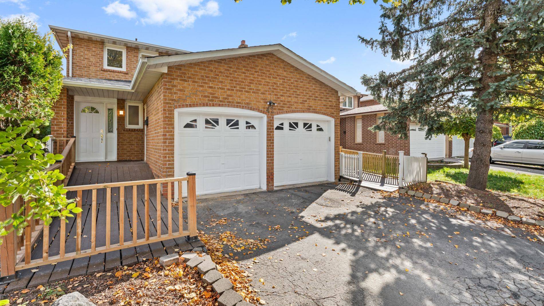 Brampton, ON L6Z 1X2,42 Tanager SQ