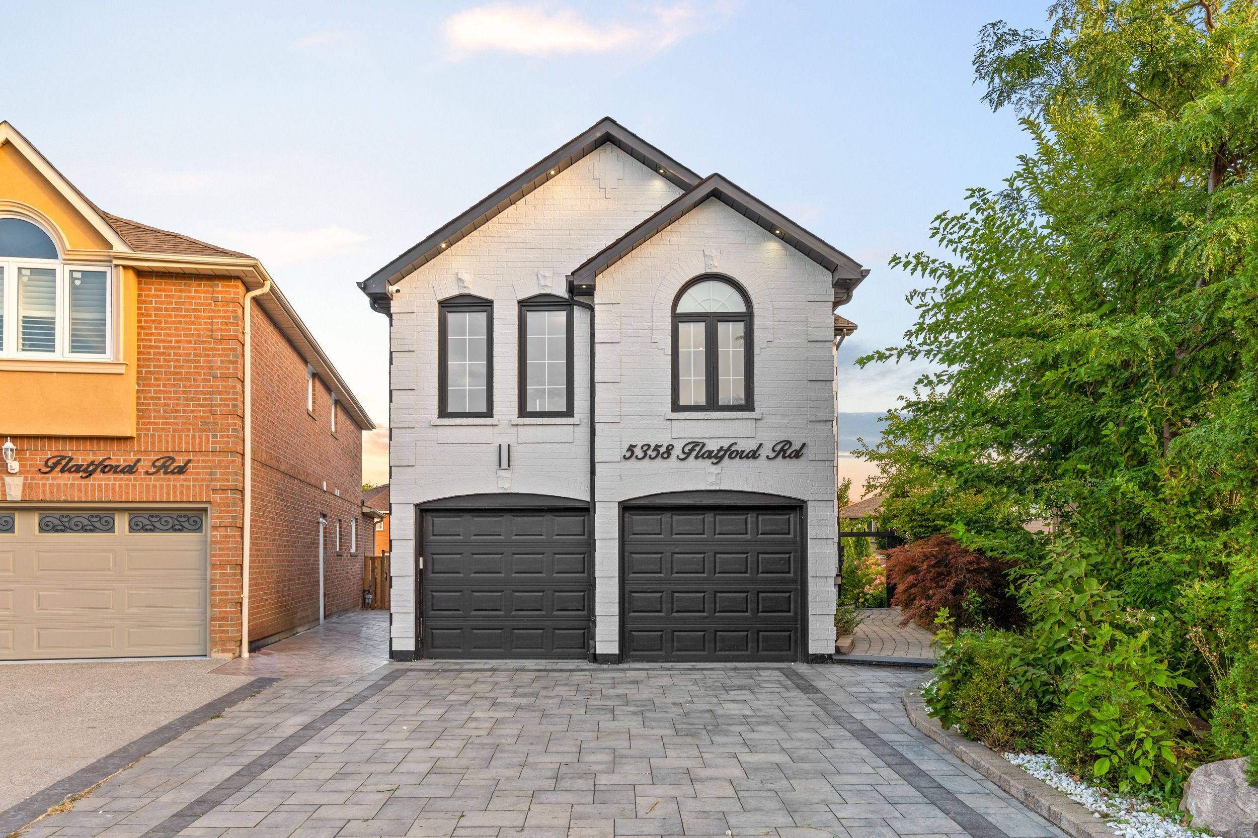 Mississauga, ON L5V 1Y6,5358 Flatford RD