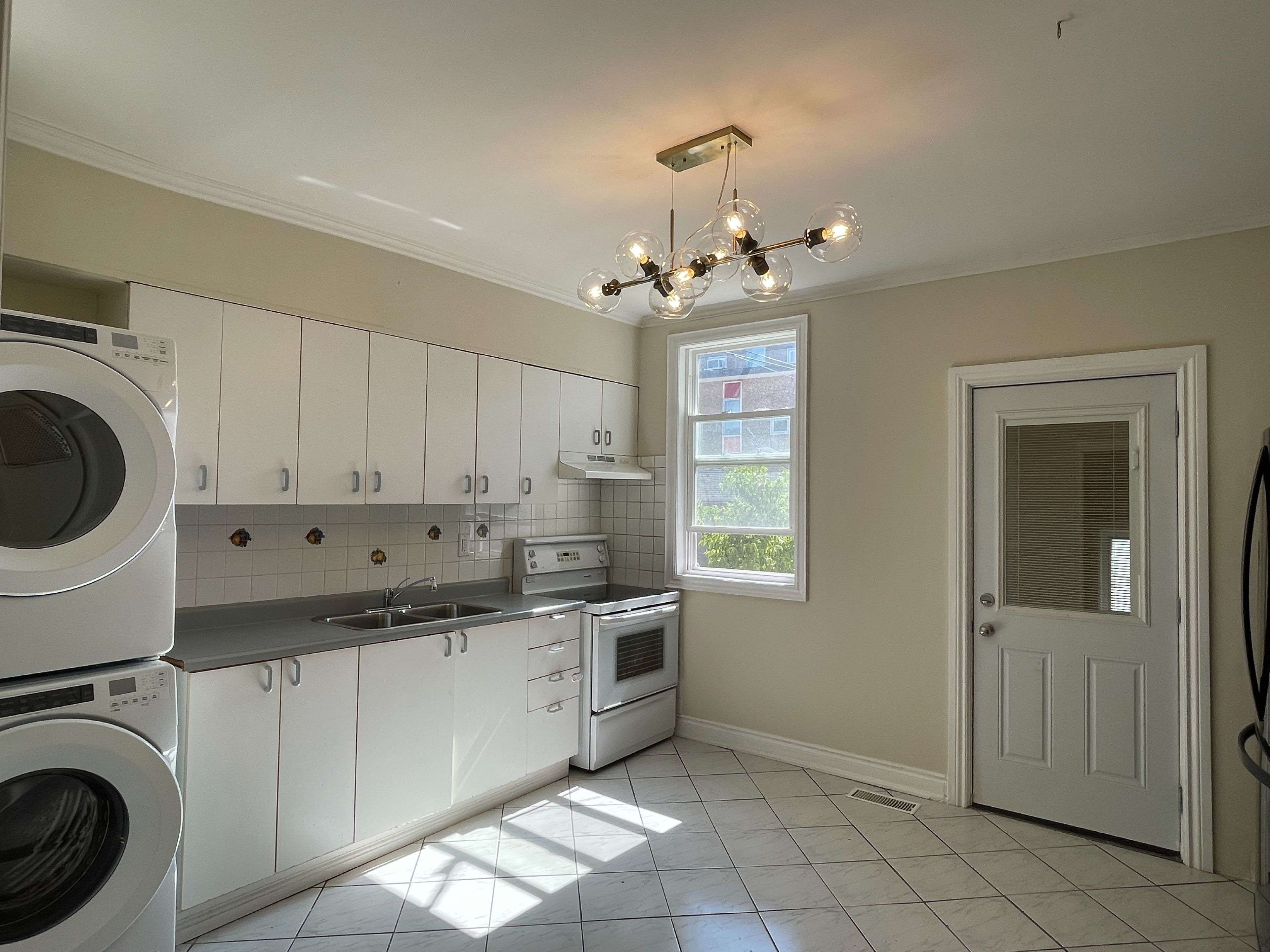 Toronto W03, ON M6N 1G7,83 Hounslow Heath RD #Main