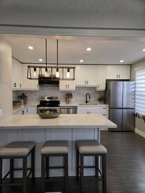 Hamilton, ON L8V 3H1,373 East 27th ST