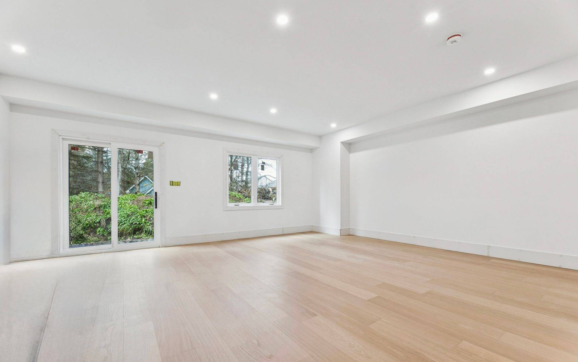 Cavan Monaghan, ON L0A 1G0,11 Union ST