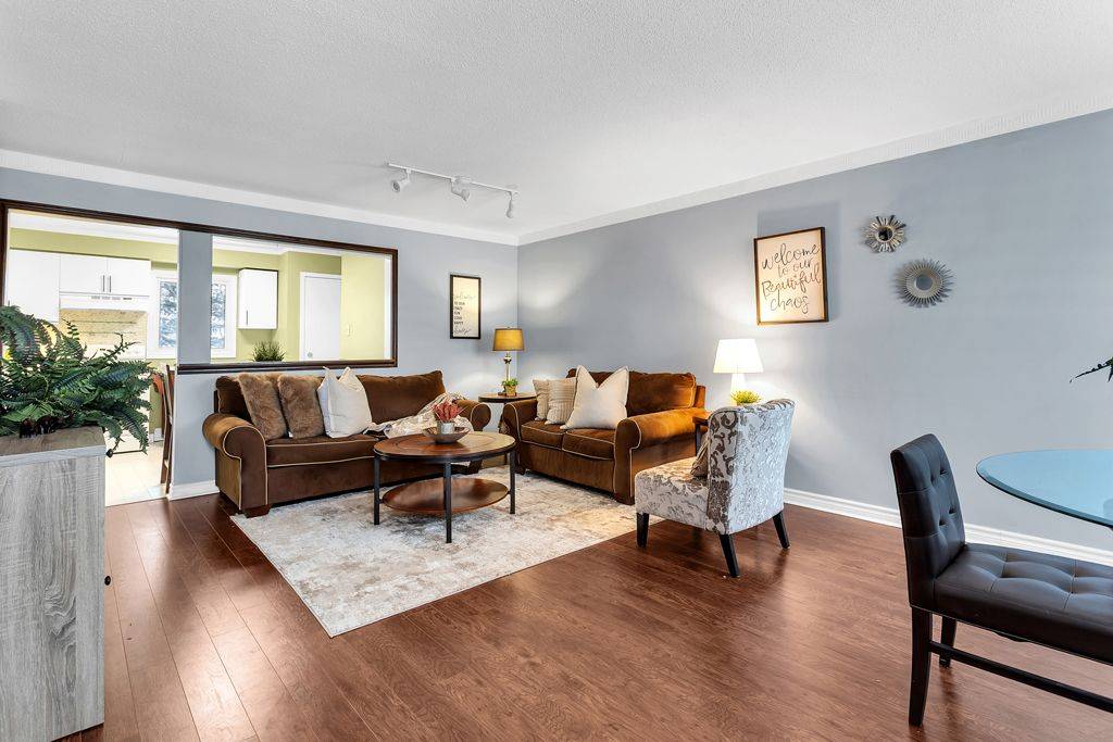 London South, ON N6C 5G5,351 Highview AVE E #11