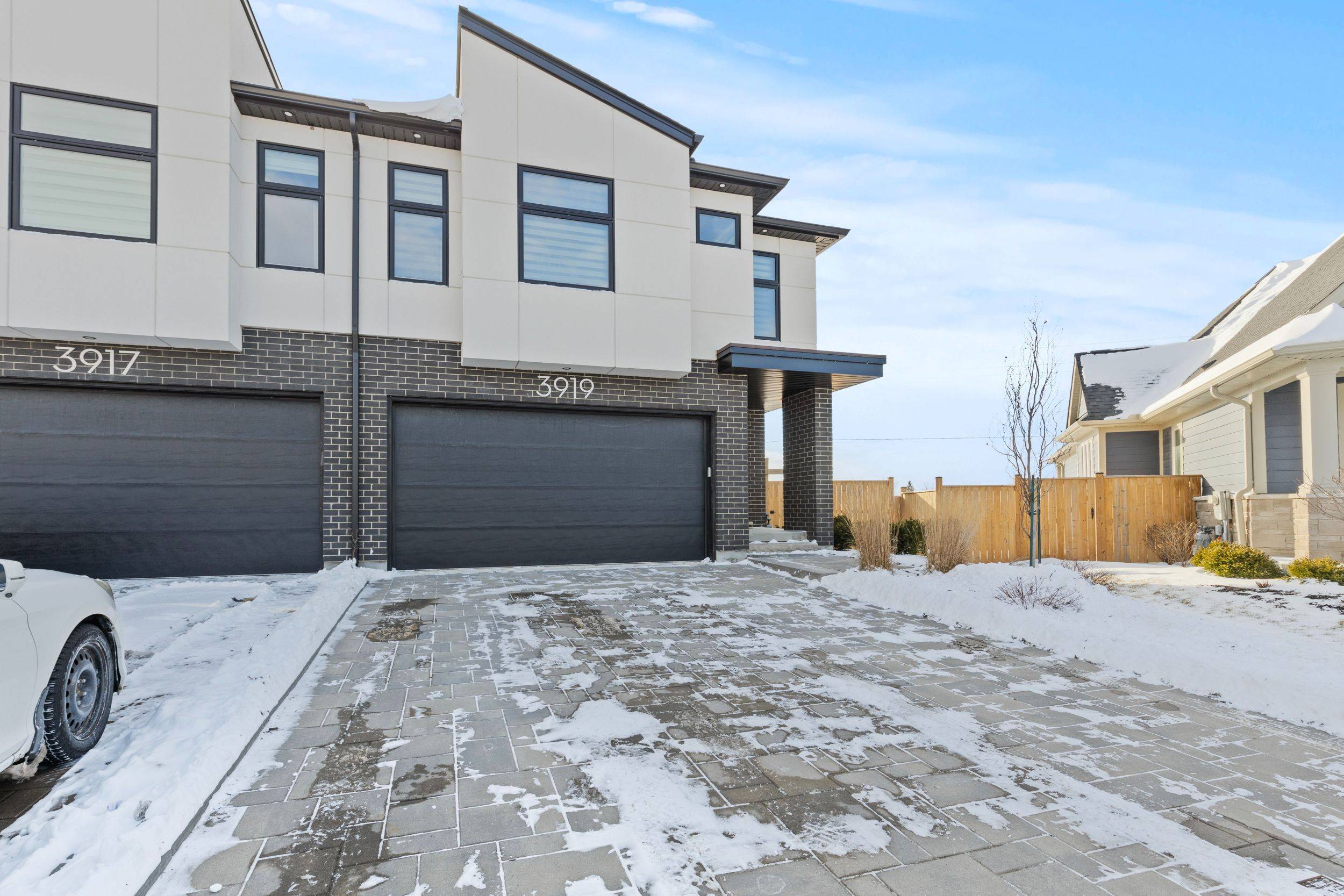 Fort Erie, ON L0S 1S0,3919 Mitchell CRES