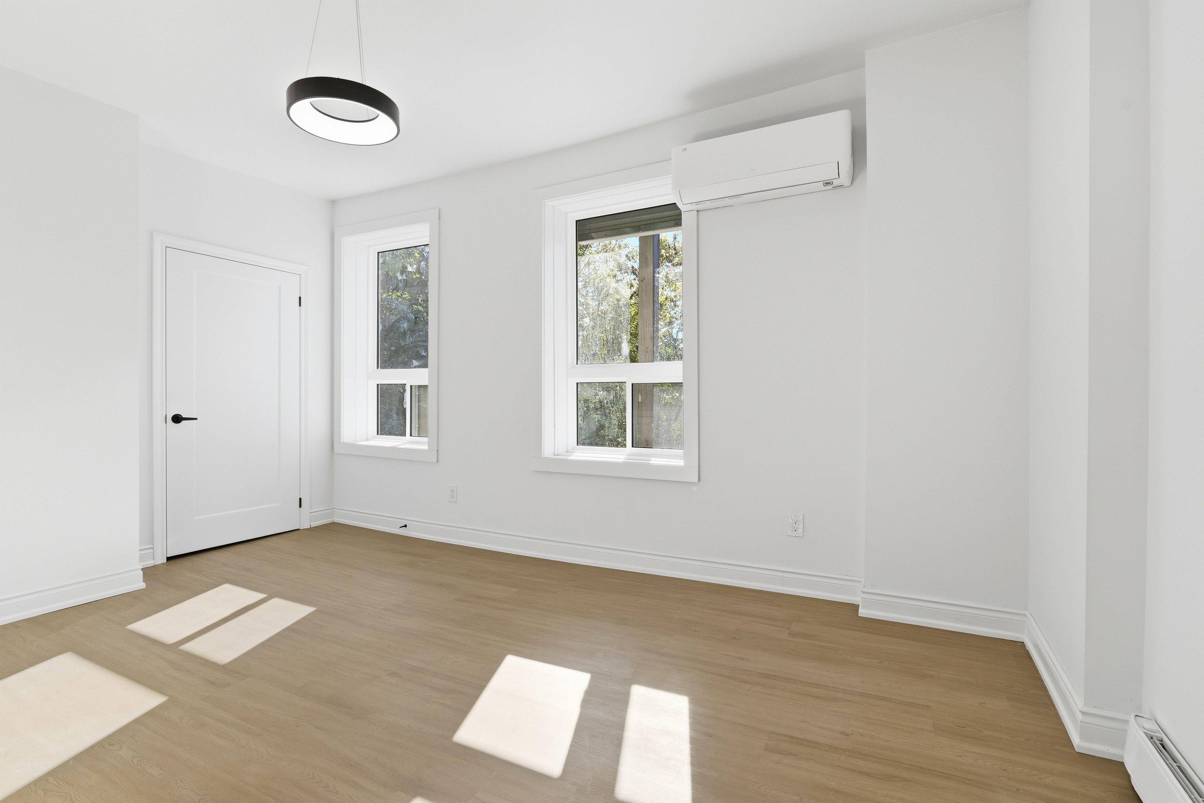 Peterborough, ON K9H 4P8,380 Park ST N ##3