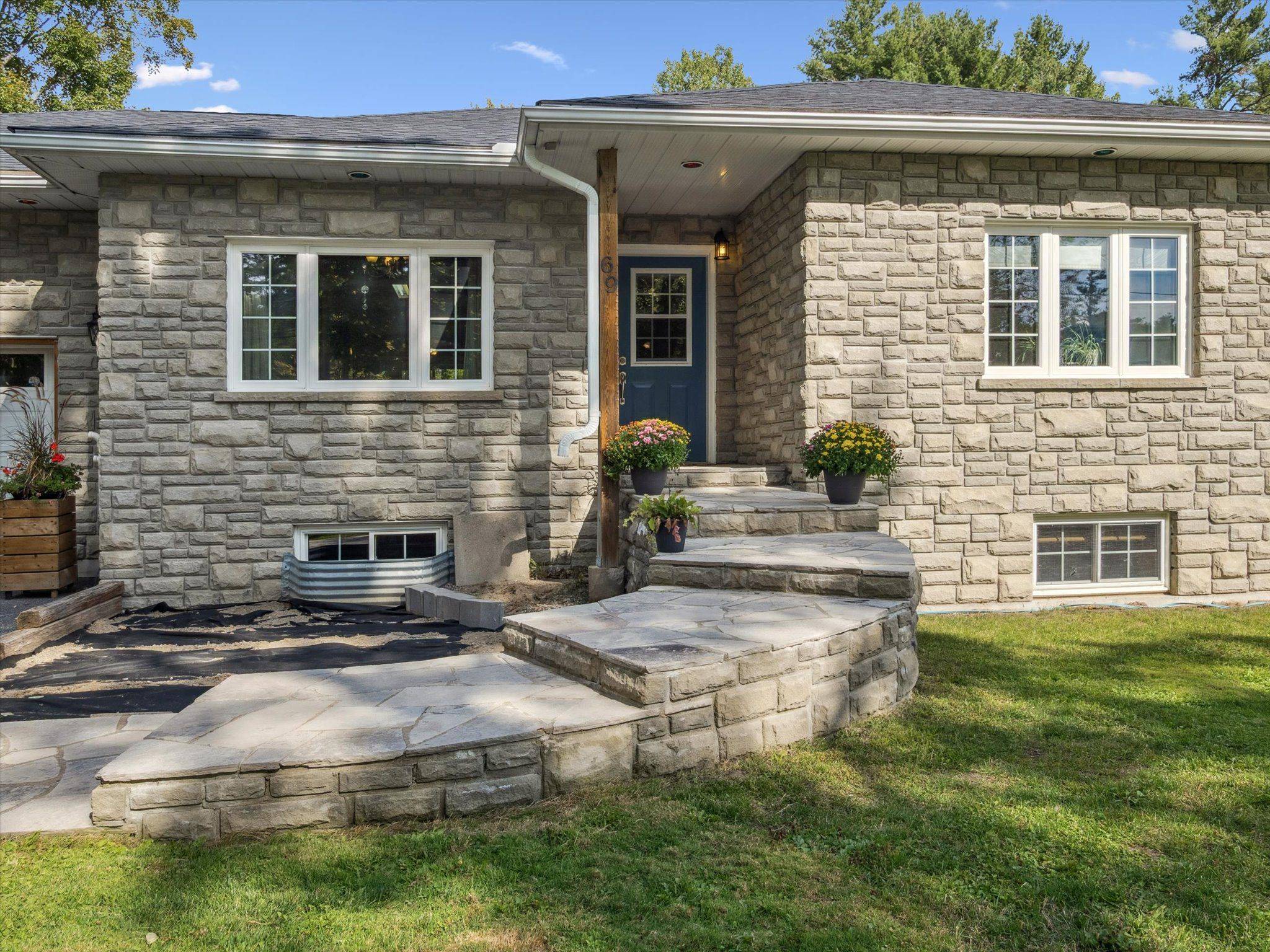 Bracebridge, ON P1L 1H9,69 Woodchester AVE