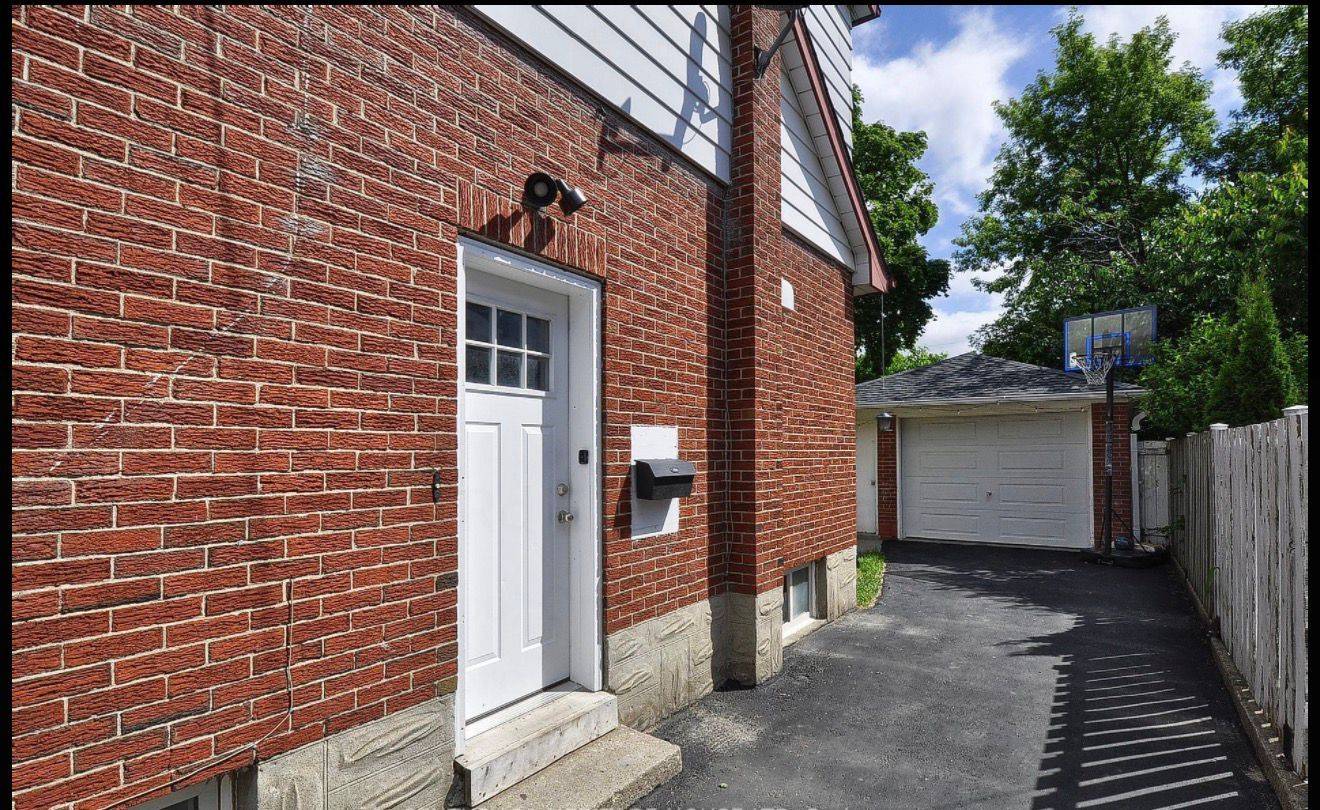 Kitchener, ON N2M 3W7,442 Highland RD E #Basement