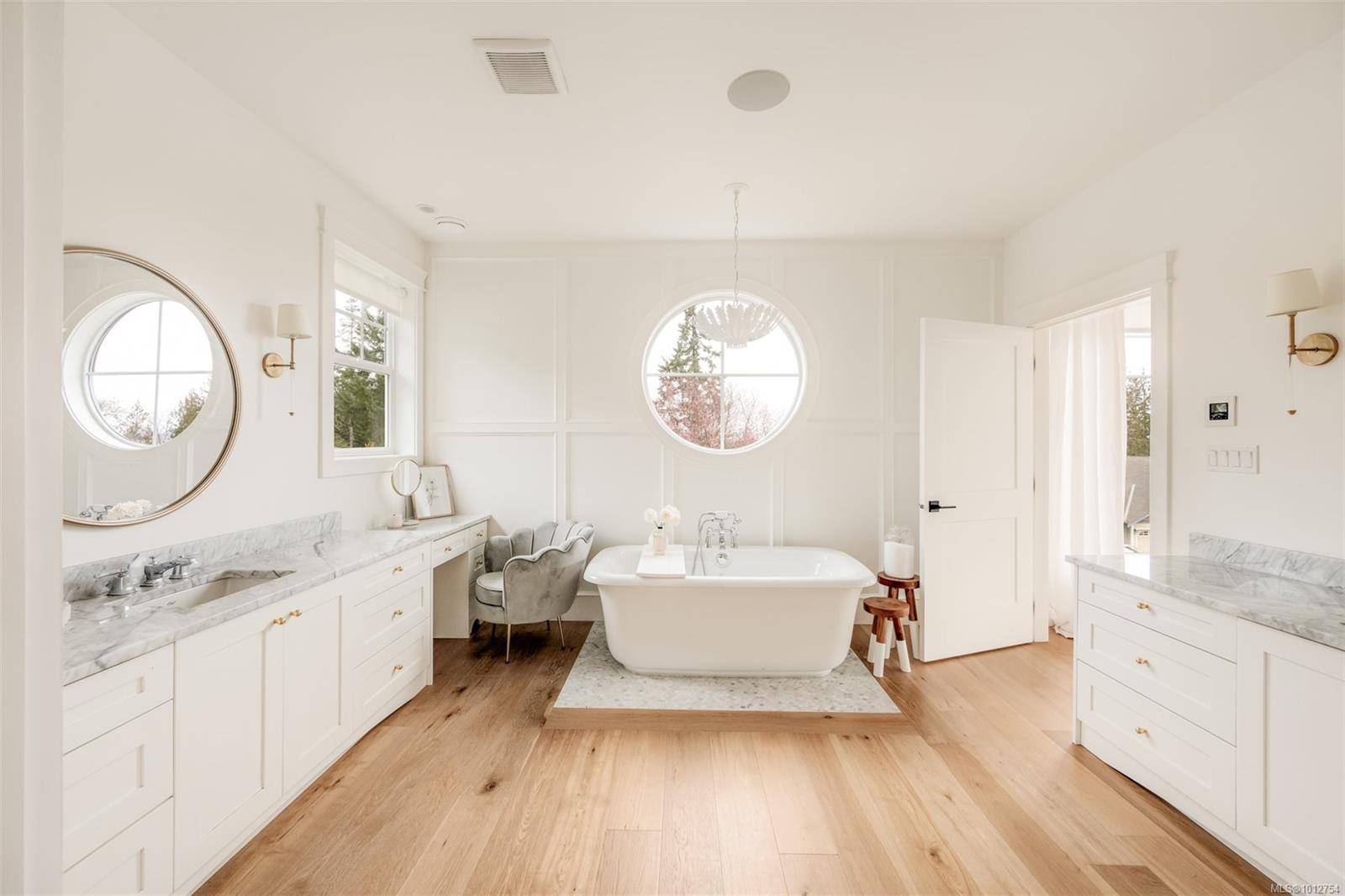 North Saanich, BC V8L 6B1,1701 Texada Terr