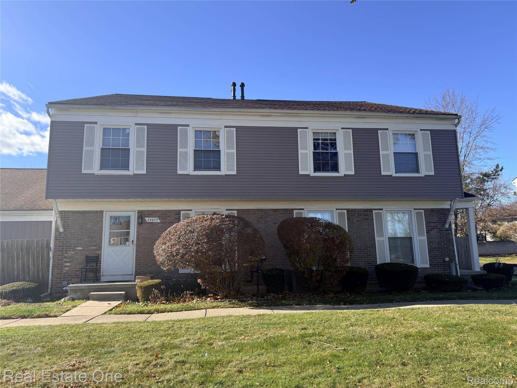 Novi, MI 48375,23677 Stonehenge BLVD