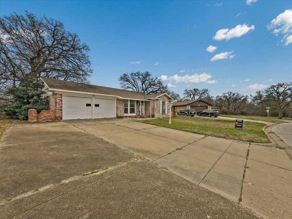 Forest Hill, TX 76119,6129 Forest Edge Drive