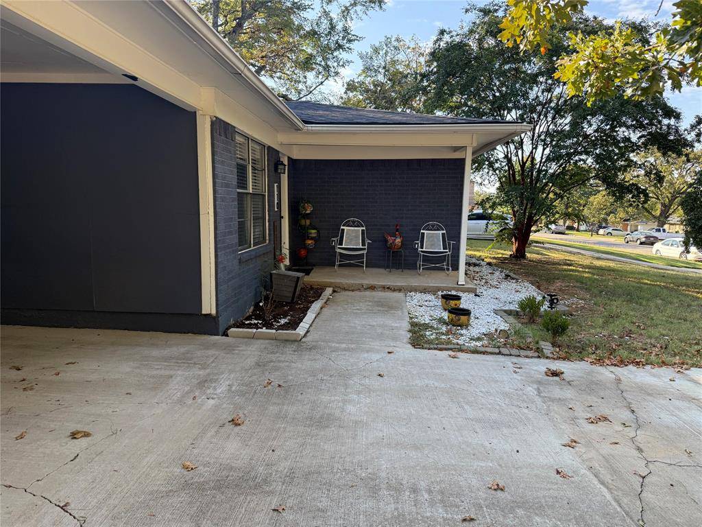 Denison, TX 75020,110 S Hickory Avenue