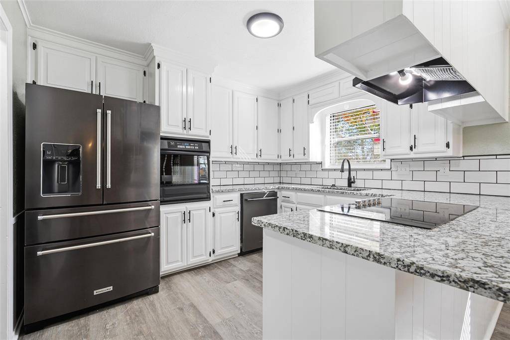 Hewitt, TX 76643,211 Opal Street