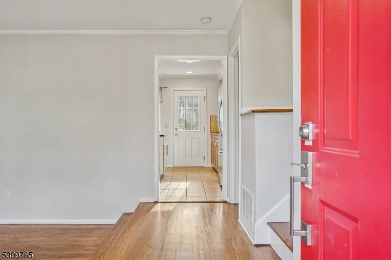 Berkeley Heights Twp., NJ 07922,54 Saw Mill Dr