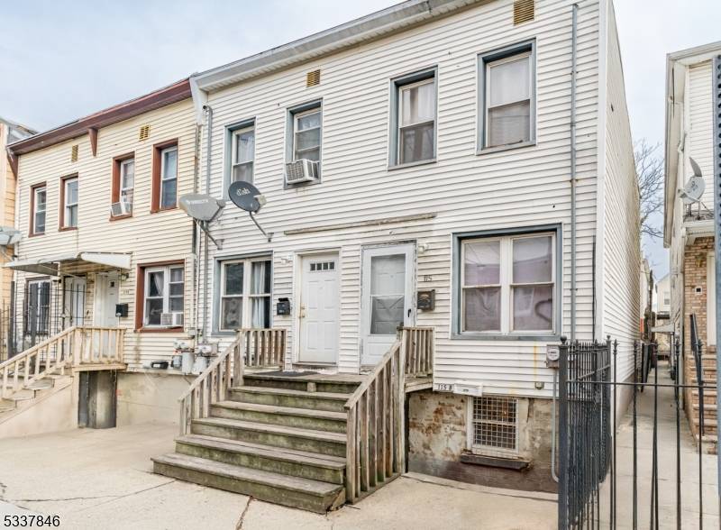 Newark City, NJ 07104,117 Highland Ave