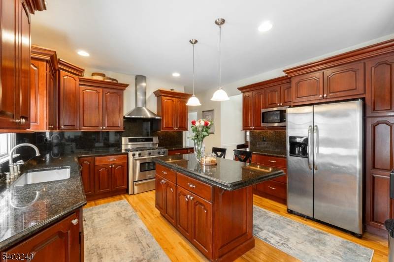 Randolph Twp., NJ 07869,31 Edinburgh Dr