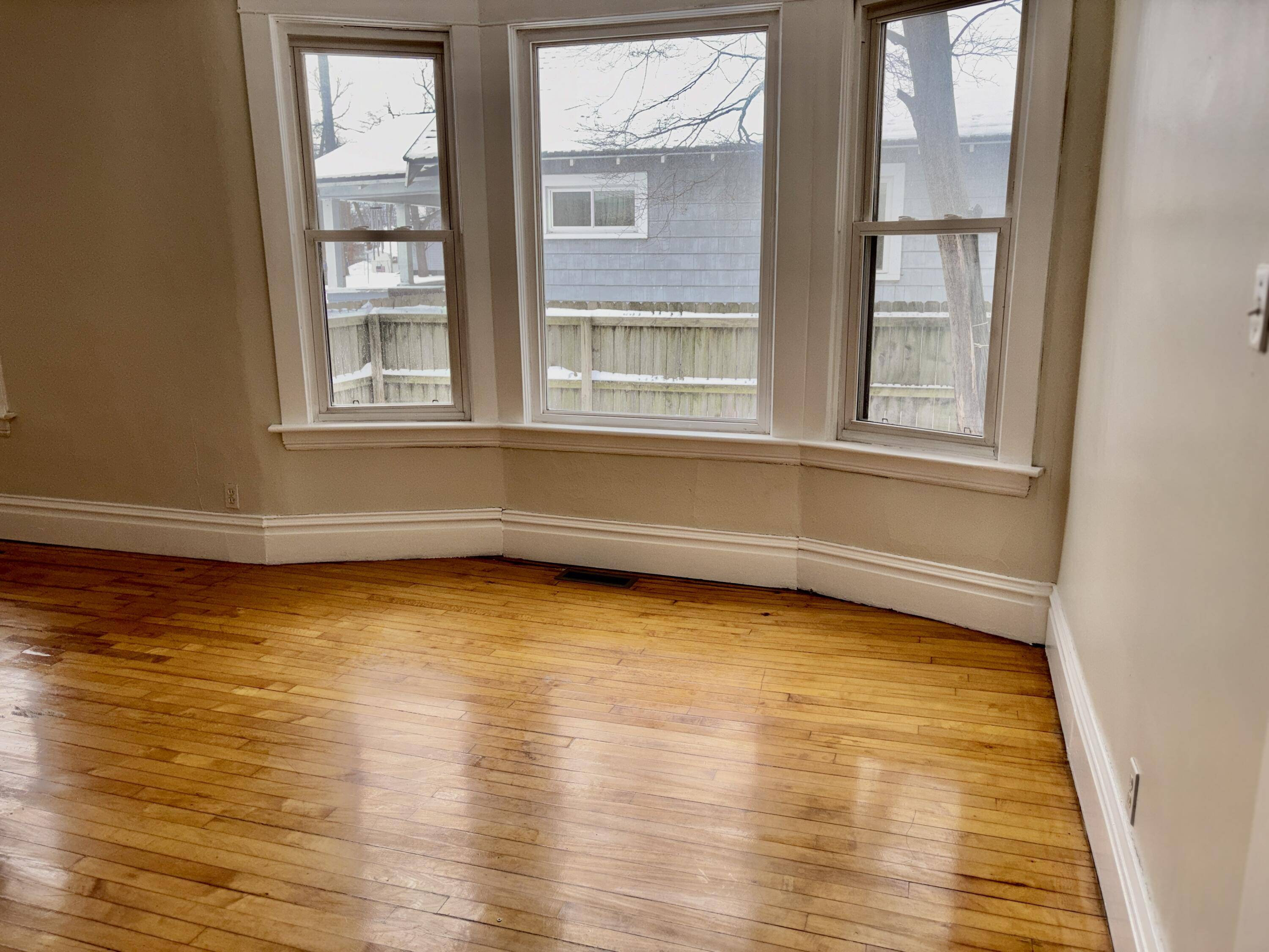 Muskegon, MI 49441,1641 Sanford ST