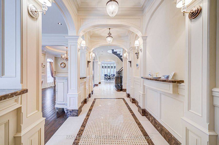 Toronto C14, ON M2N 3Y8,216 Parkview AVE