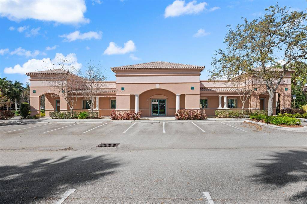 Weston, FL 33326,2233 N Commerce Pkwy