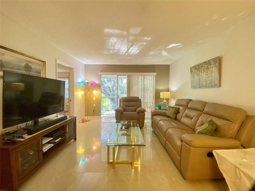 Coconut Creek, FL 33066,2603 Nassau Bnd #C2