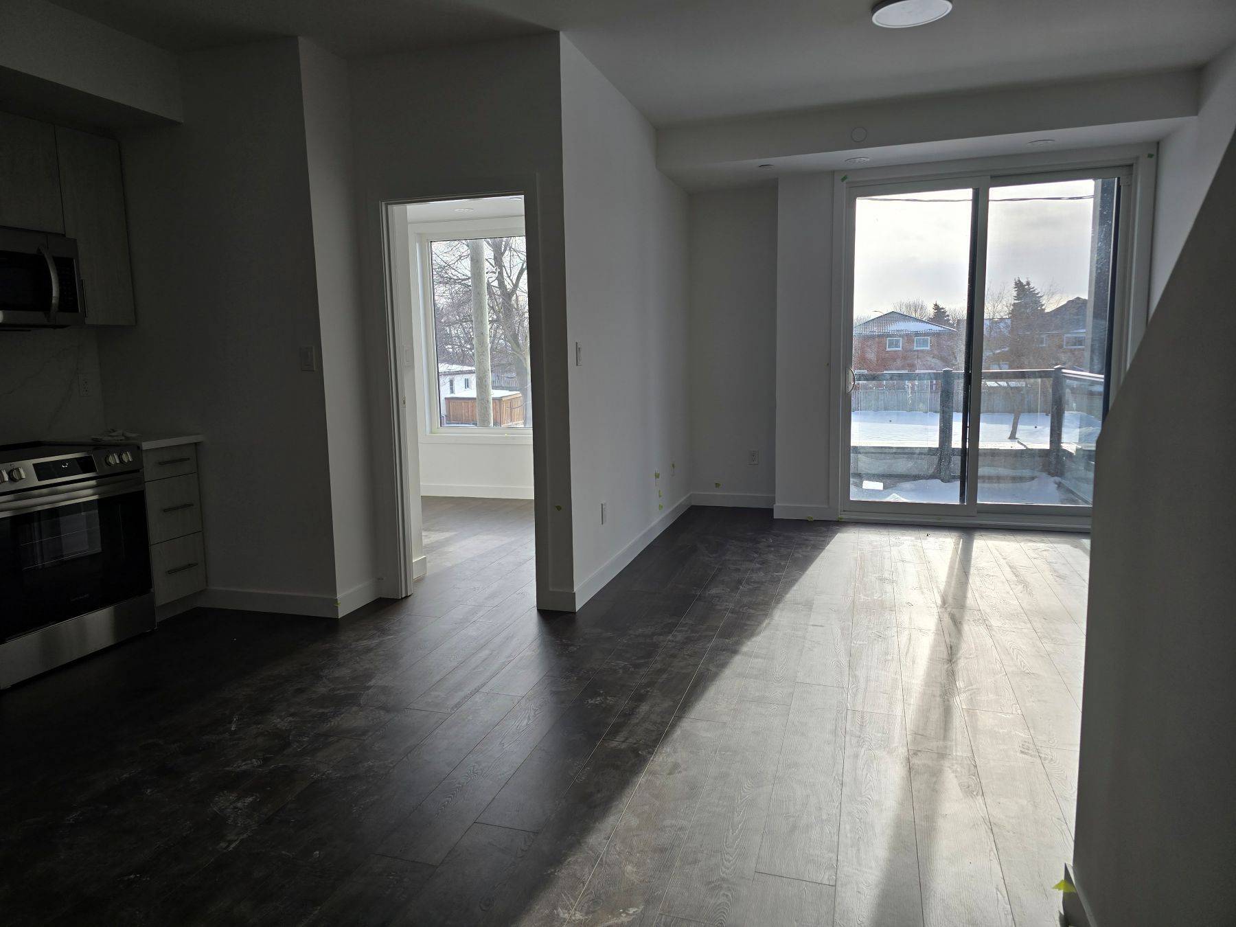 Markham, ON L3S 0E3,30 Markdale LN #520