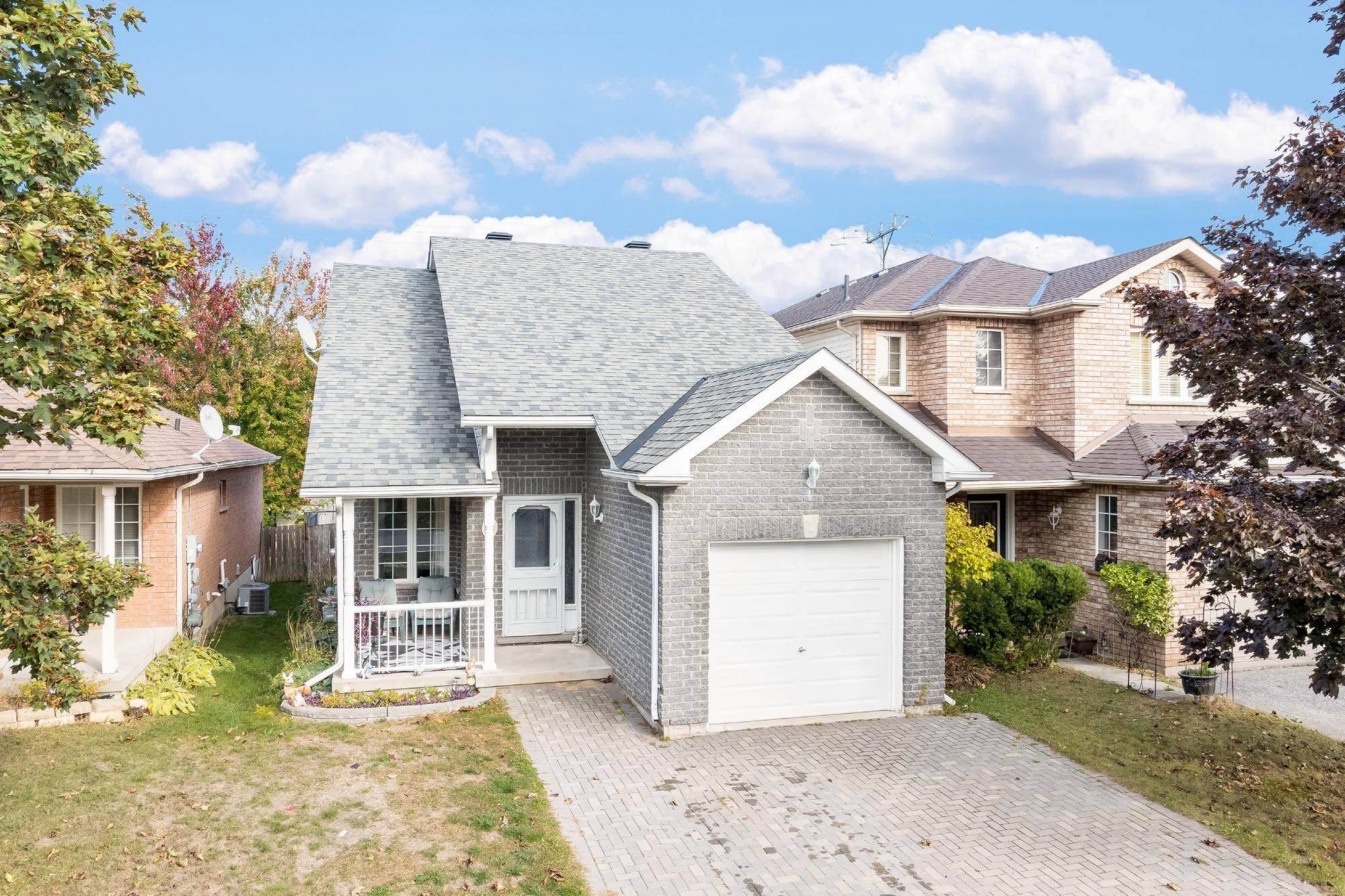 Orillia, ON L3V 7Y9,9 Julia CRES