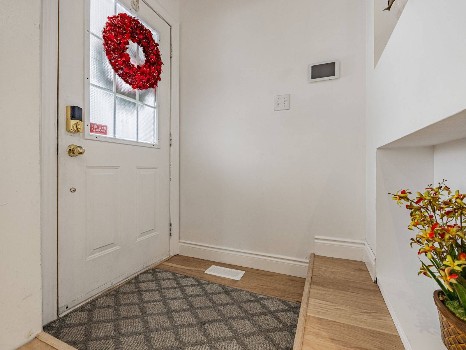 Mississauga, ON L5M 6W2,3040 Bentley DR