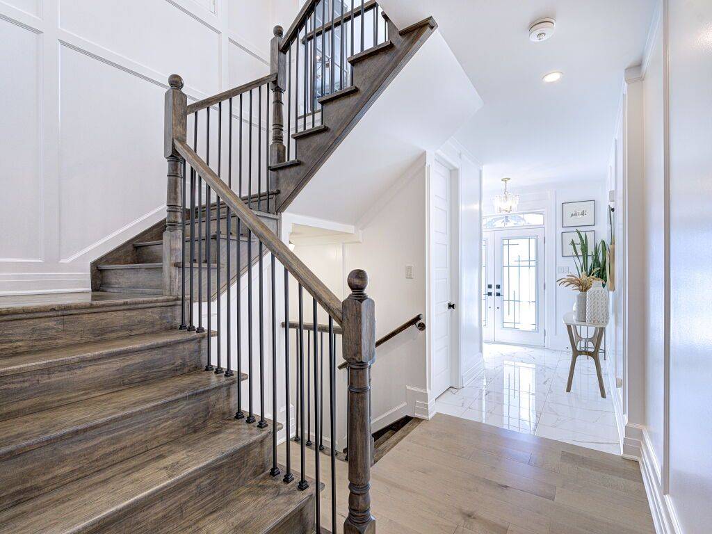 Milton, ON L9E 1R1,517 Kennedy CIR W