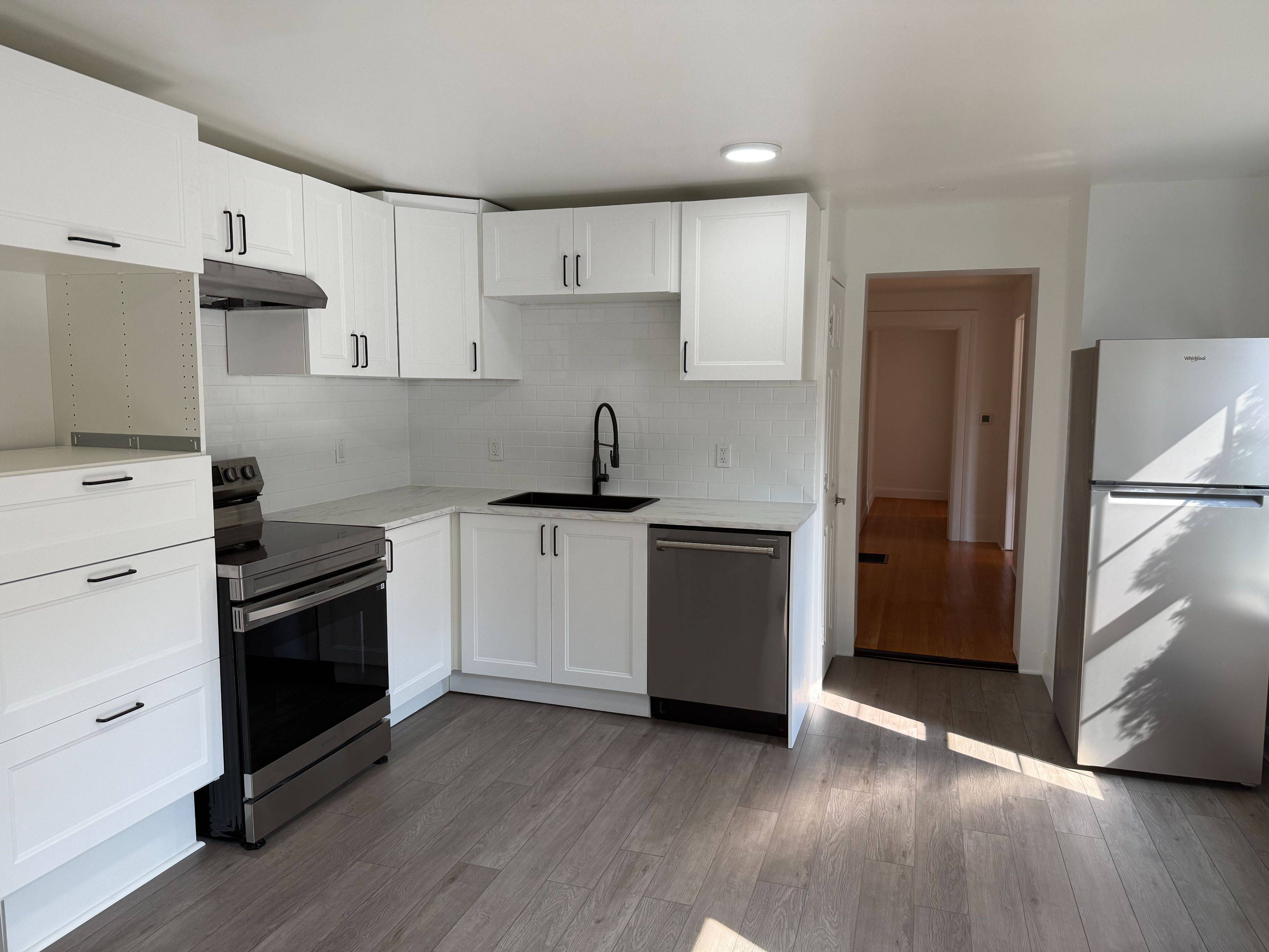 Brockville, ON K6V 1K2,28 James ST E