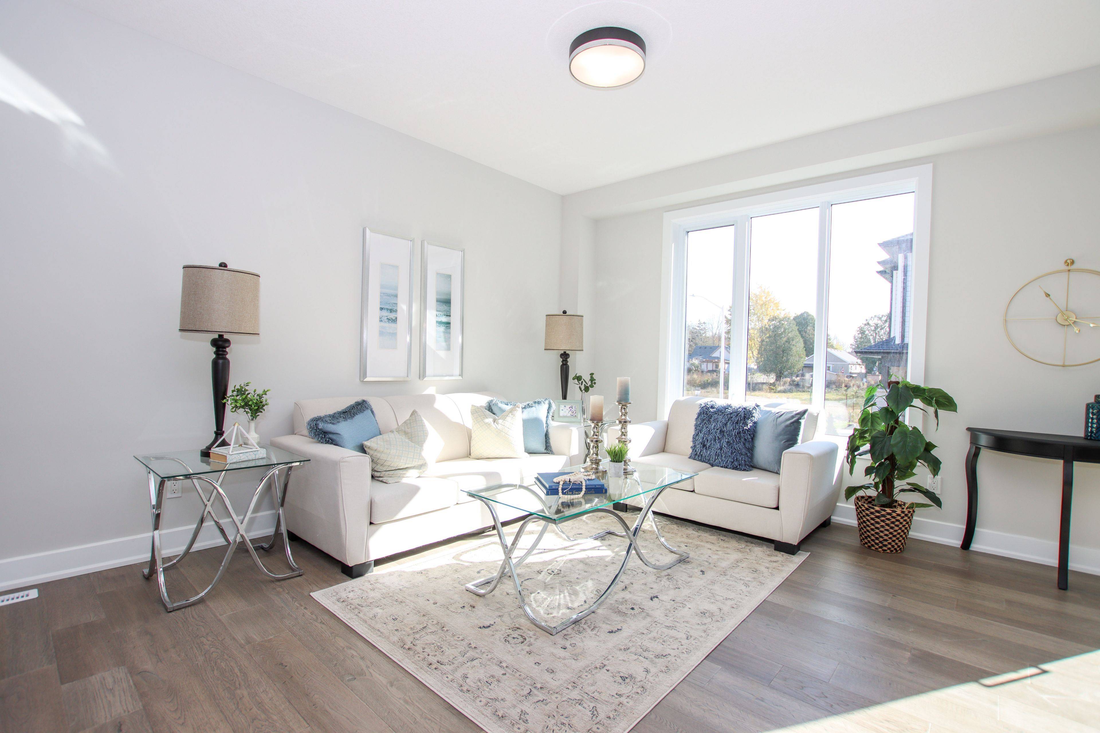 Strathroy-caradoc, ON N0L 1W0,577 REGENT ST