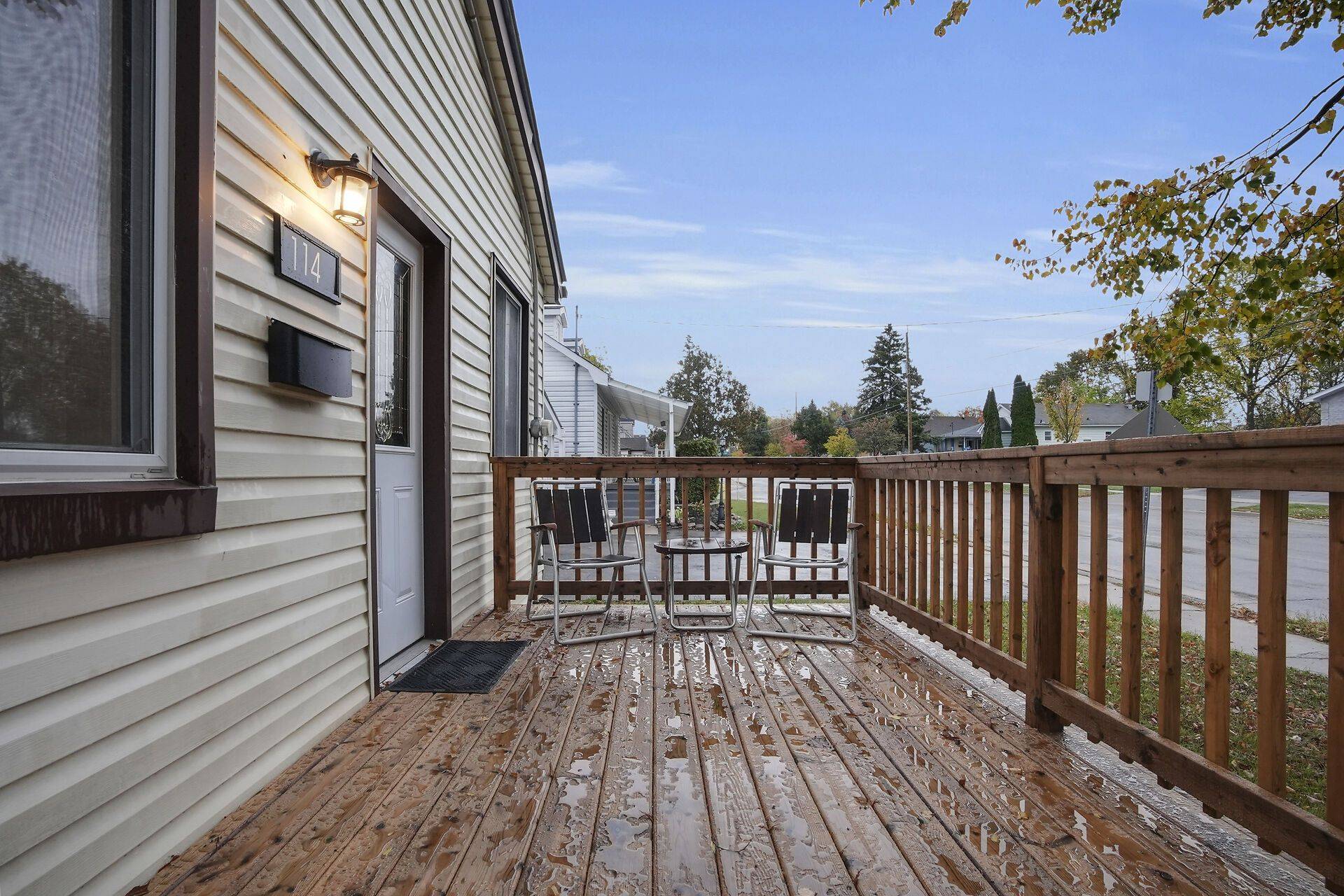 London South, ON N6J 1S1,114 Emery ST W