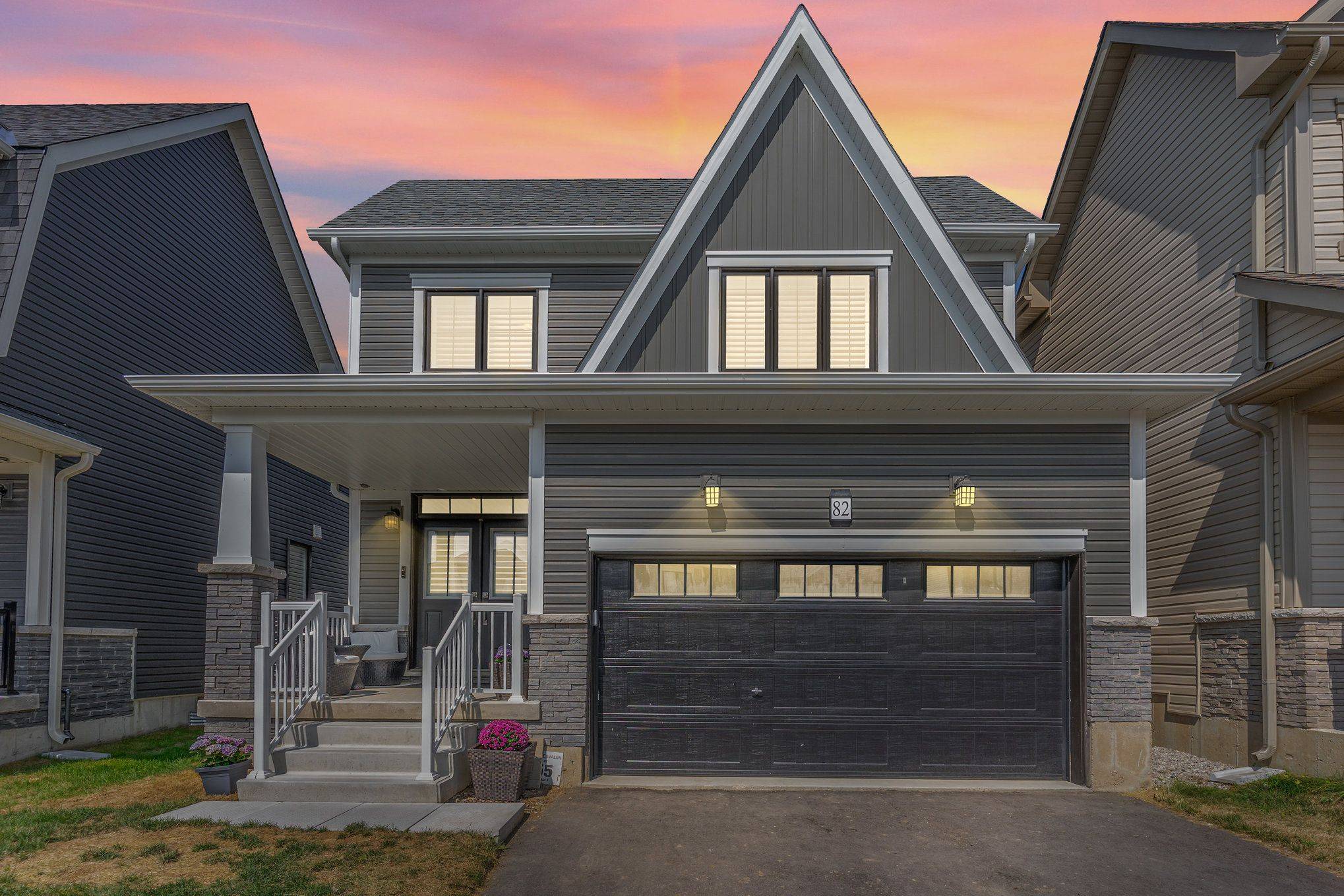 Haldimand, ON N3W 0H6,82 Lilac CIR