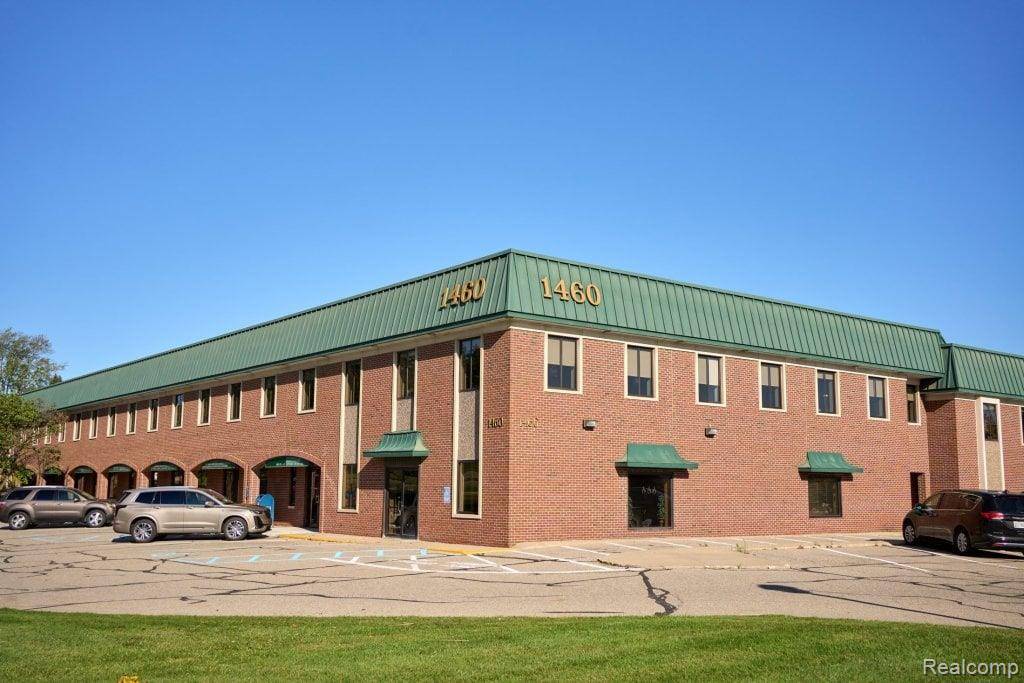 Rochester Hills, MI 48309,1460 Walton BLVD #80