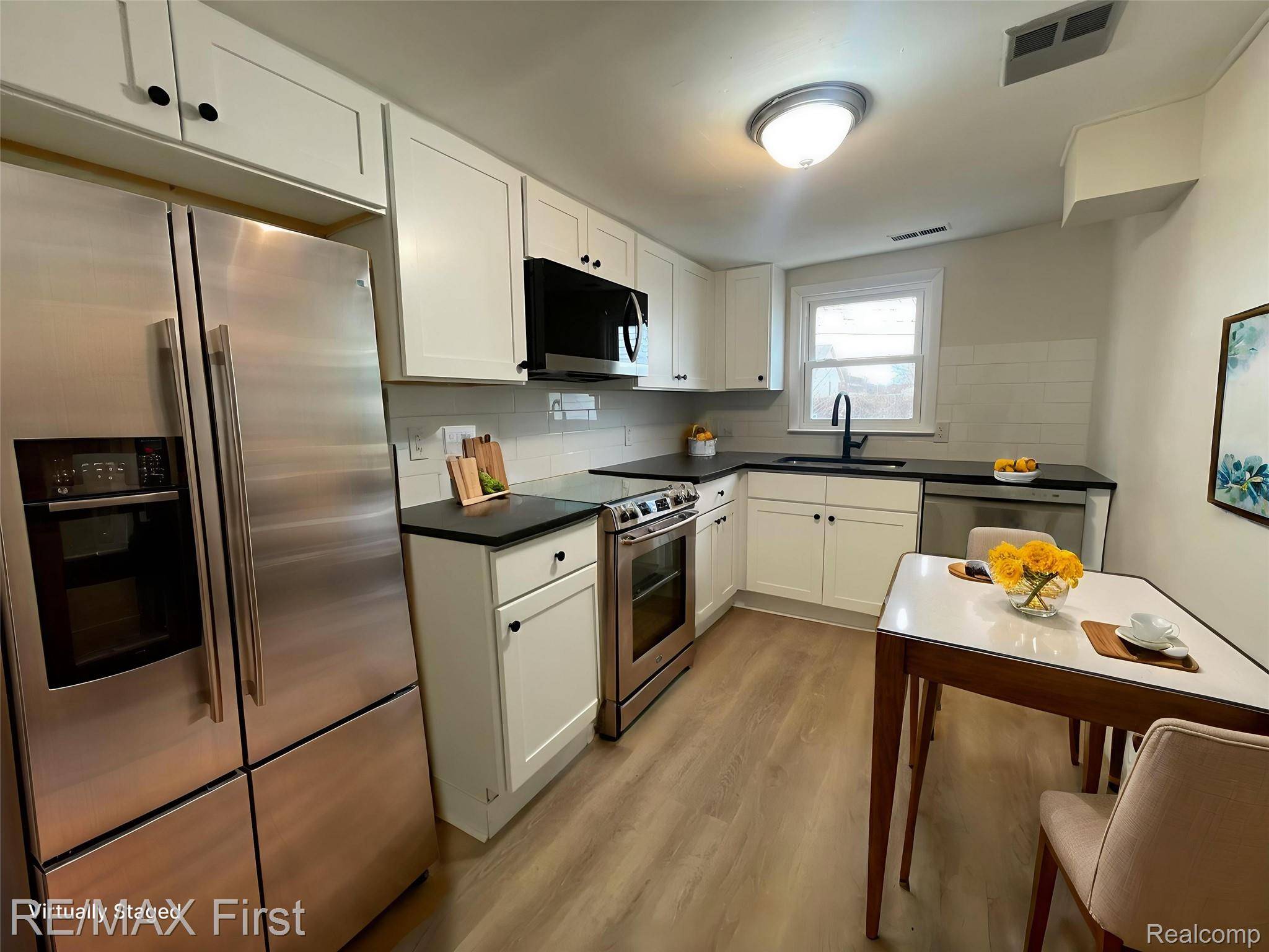 Madison Heights, MI 48071,27124 Vance ST