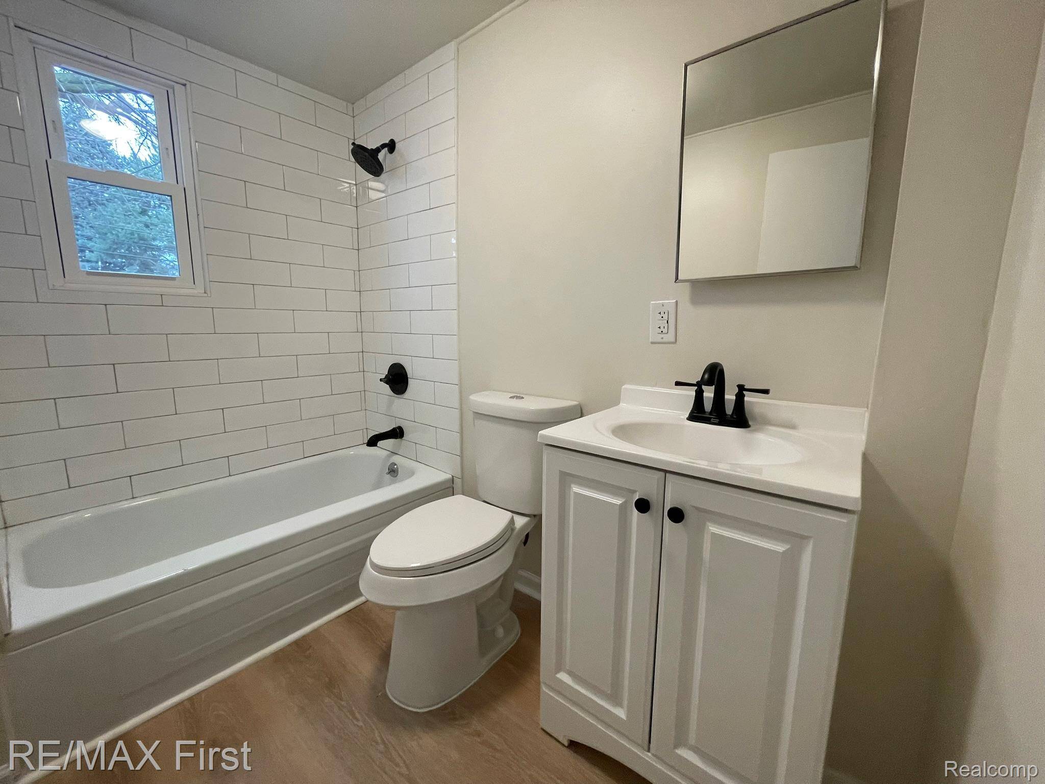 Madison Heights, MI 48071,27124 Vance ST