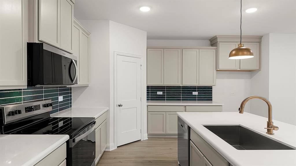 Aubrey, TX 76227,1733 Edgeway