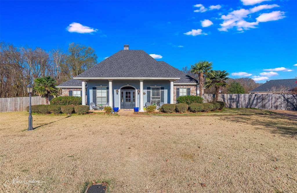 Bossier City, LA 71111,110 Piccadilly Circle