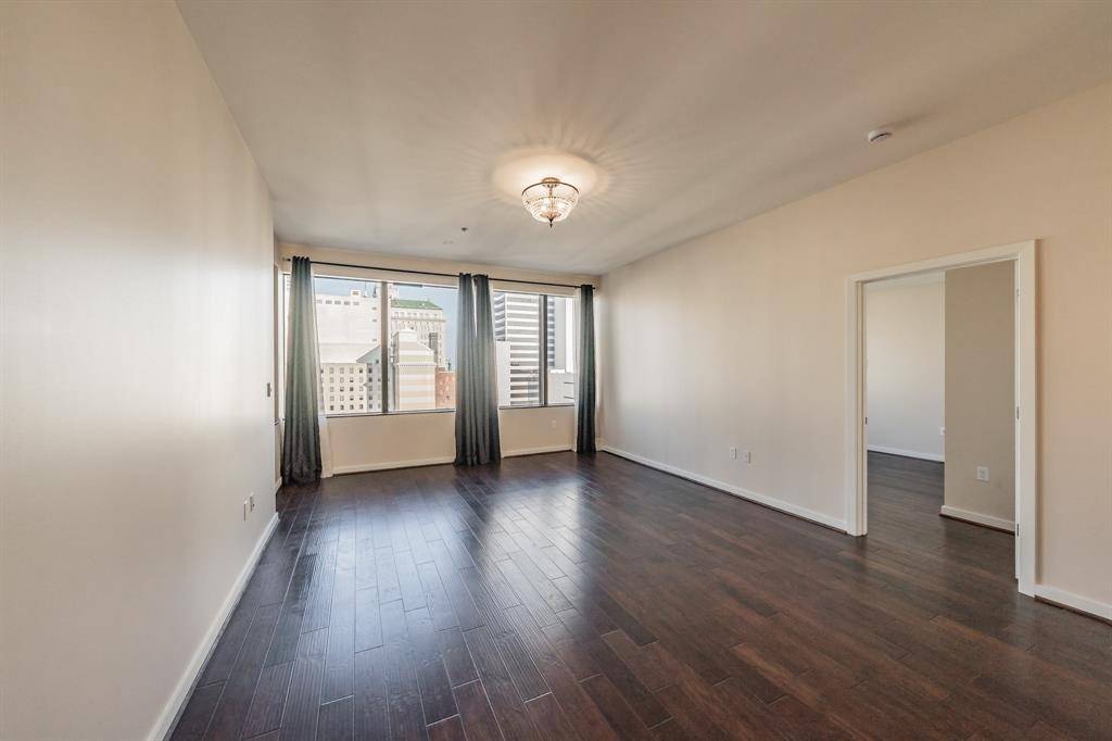 Dallas, TX 75202,1200 Main Street #2010