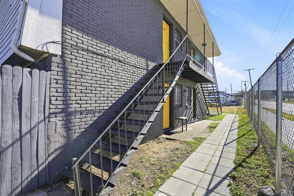 Fort Worth, TX 76104,901 Bessie Street