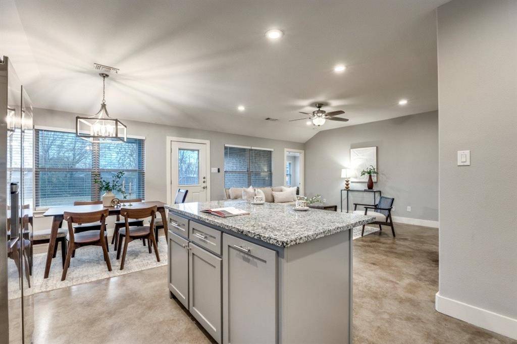 Sherman, TX 75092,2205 N Hickory