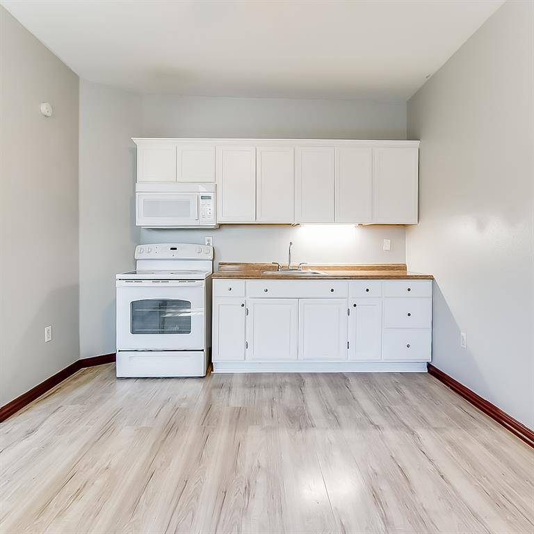 Fort Worth, TX 76110,2937 S Adams Street